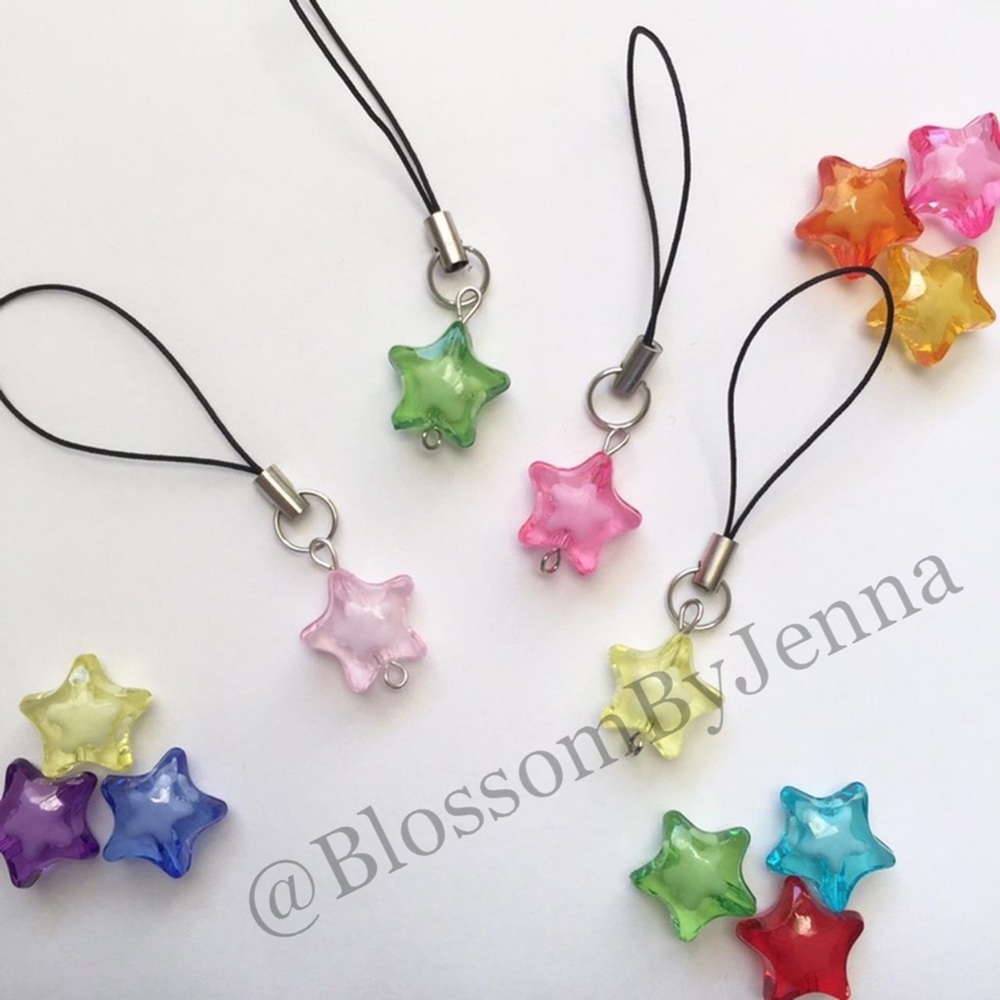 STAR PHONE CHARM